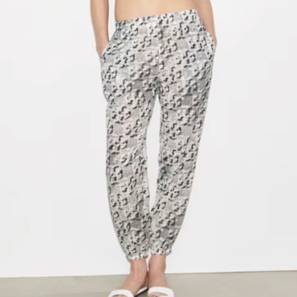 NEW Tory Burch Silk Beach Pant - Size S - New Ivory Pixelated Logo